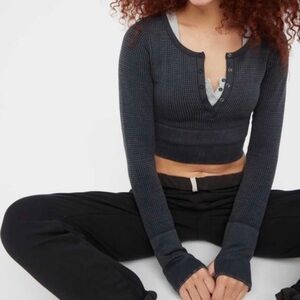 Aerie Offline Main Squeeze Seamless Cropped Waffle Henley Long Sleeve Top